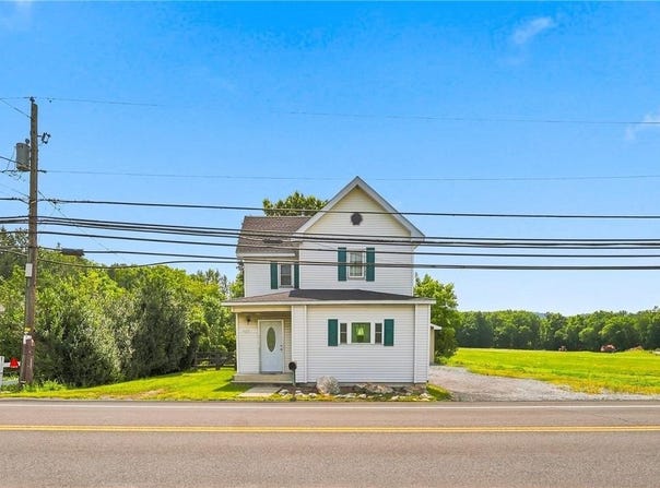 4423 W Mountain View Drive, Lehigh Twp, PA 18088