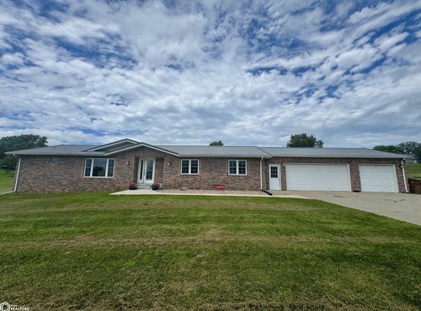 1104 South Street, Audubon, IA 50025