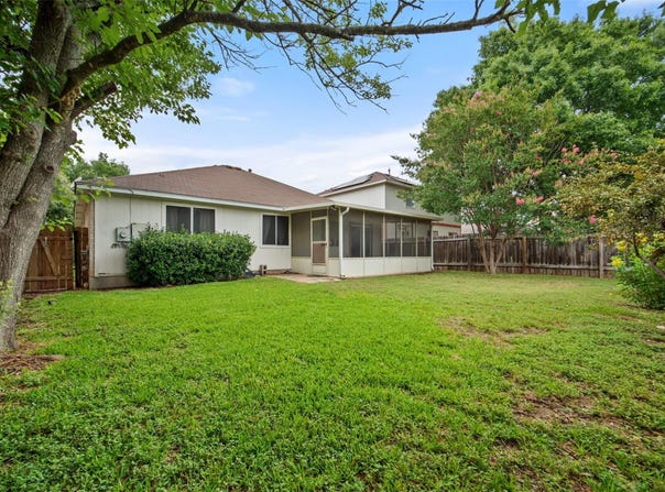 1009 Laurelleaf DR, Pflugerville, TX 78660