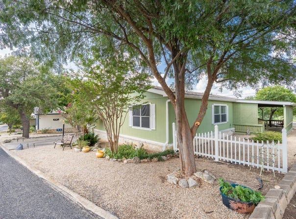 72 A North Apache Dr, Kerrville, TX 78028