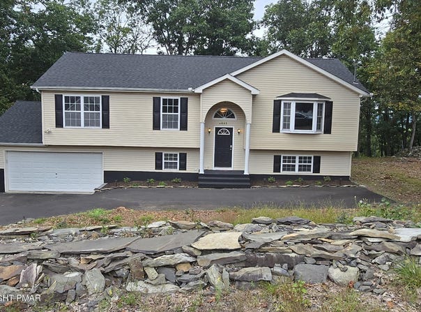 6223 Blue Beech Drive, East Stroudsburg, PA 18301