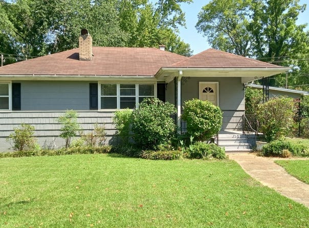 115 LAKELAND AVENUE, HUEYTOWN, AL 35023