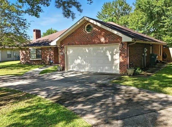 8003 Fishhook, Picayune, MS 36466