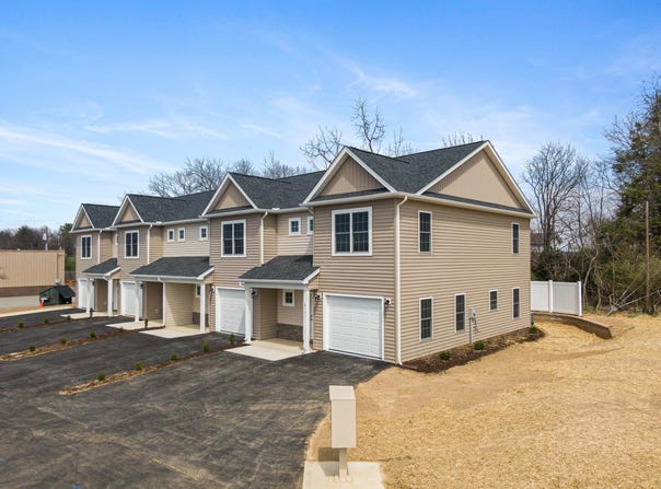 6134 Warren Newcomb Drive, Radford, VA 24141