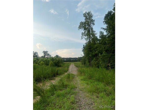 26544 Oakdale Road, Waverly, VA 23890
