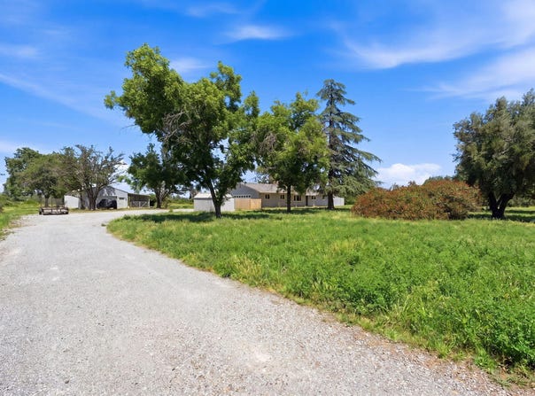 16280 Scout Avenue, Anderson, CA 96007