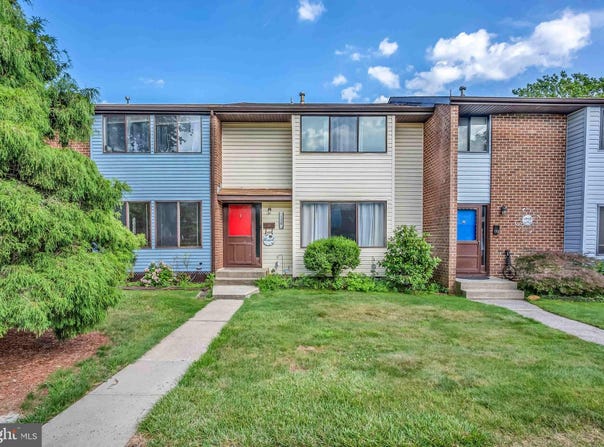 170 BENNINGTON DRIVE, HIGHTSTOWN, NJ 08520