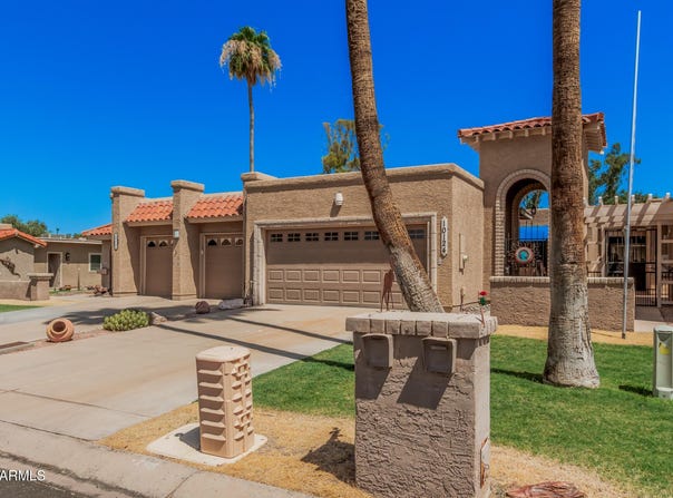 10124 E MICHIGAN Avenue, Sun Lakes, AZ 85248
