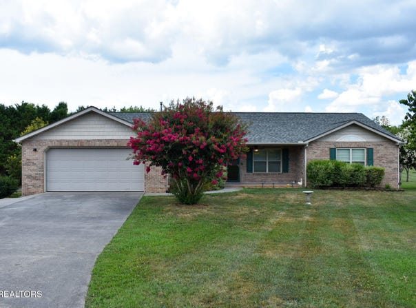 1436 Sparks Lane, Sevierville, TN 37876