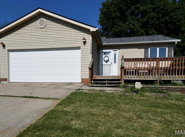 1129 Albers, Bethalto, IL 62010