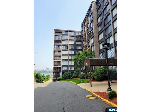 9060 Palisade Avenue 920, North Bergen, NJ 07047