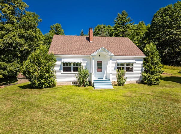 2114 Belfast Road, Lincolnville, ME 04849