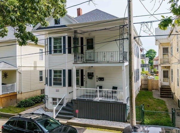 180 Irvington St, New Bedford, MA 02745