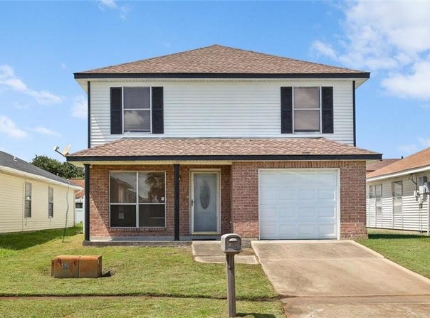 2020 LAC LA BELLE Drive, Harvey, LA 70058
