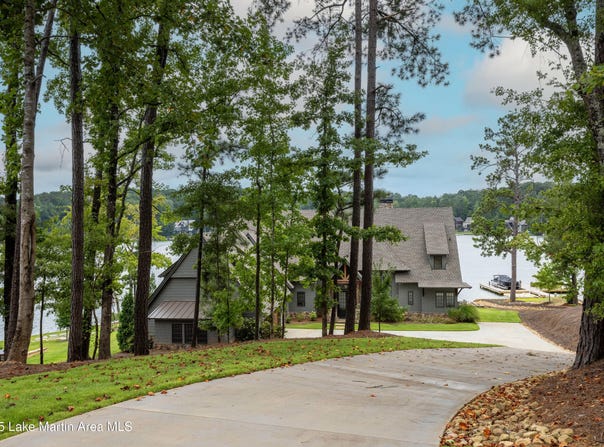1805 Bulger's Mill Way, Alexander City, AL 35010