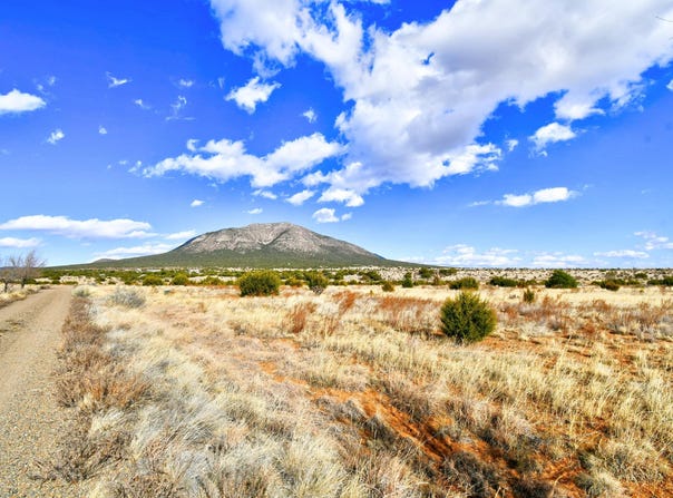 8 Entranosa Court, Edgewood, NM 87015