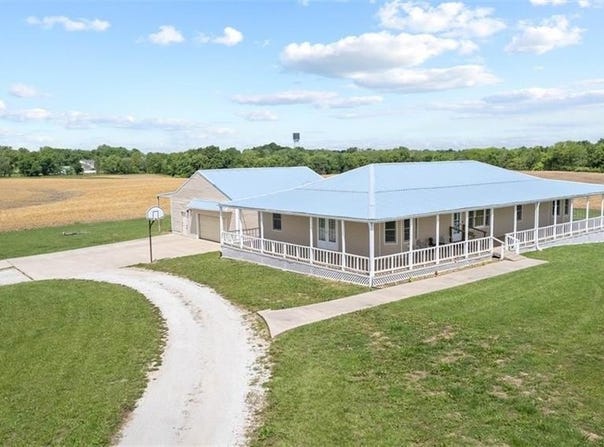 12356 Elkhorn Road, Rayville, MO 64084