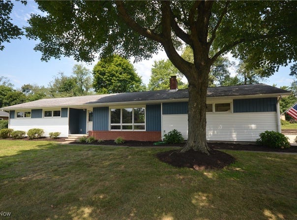 332 Mark Drive, Tallmadge, OH 44278