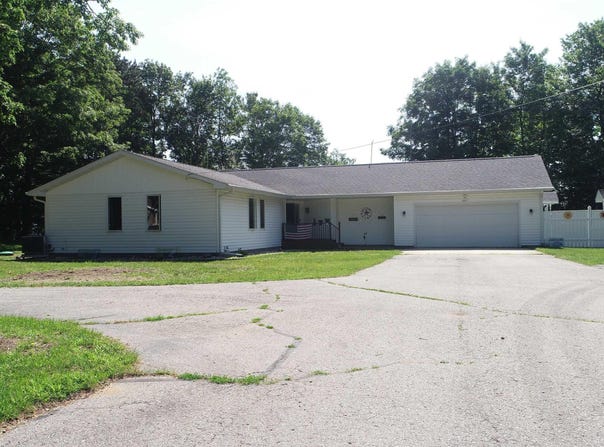 601 loueda, Gladstone, MI 49837