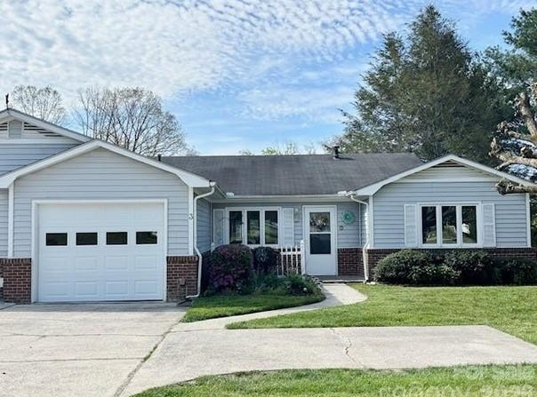 3 Wintry Drive, Hendersonville, NC 28792