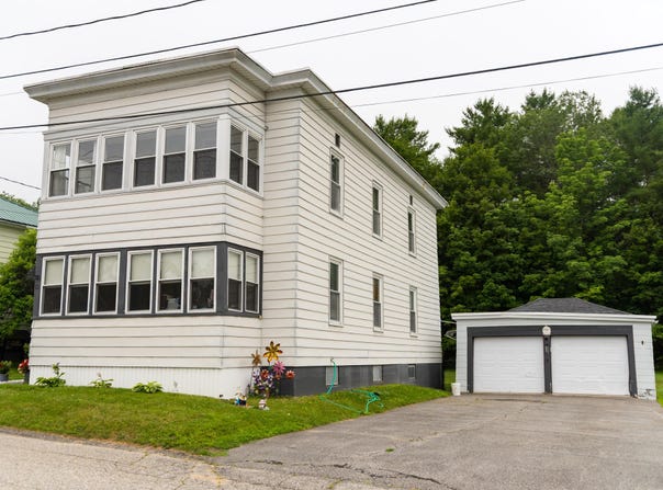 11 Elliott Avenue, Lewiston, ME 04240