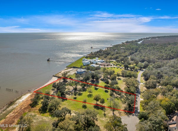 Sound Bluff Road, Ocean Springs, MS 39564