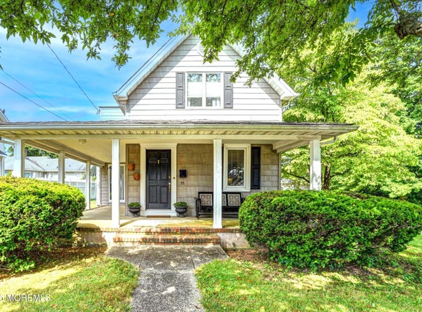 15 Golf Street, West Long Branch, NJ 07764