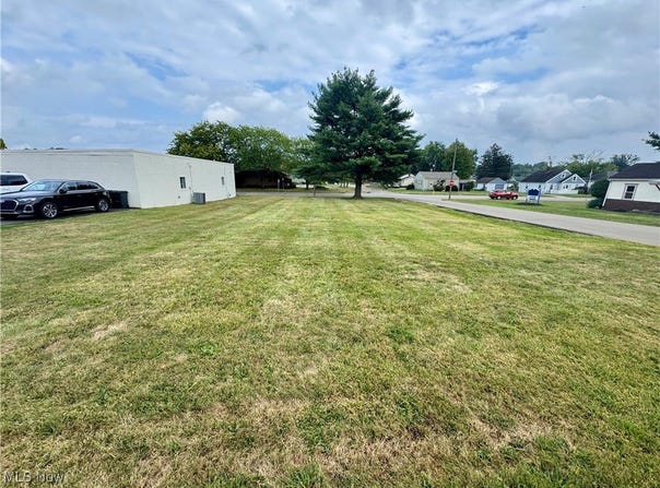 801 Leonard Avenue, Zanesville, OH 43701