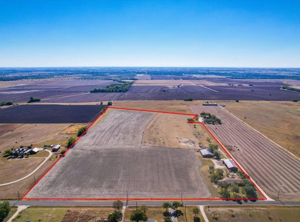 958 County Road 124, Georgetown, TX 78626