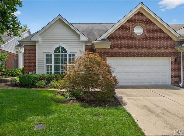 449 Shetland Valley Court, Chesterfield, MO 63005