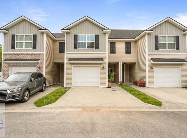 25 Walker Court, Richmond Hill, GA 31324