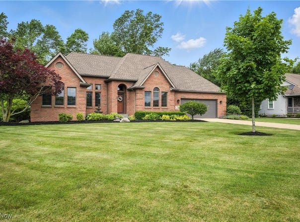 285 Saint Andrews, Cortland, OH 44410