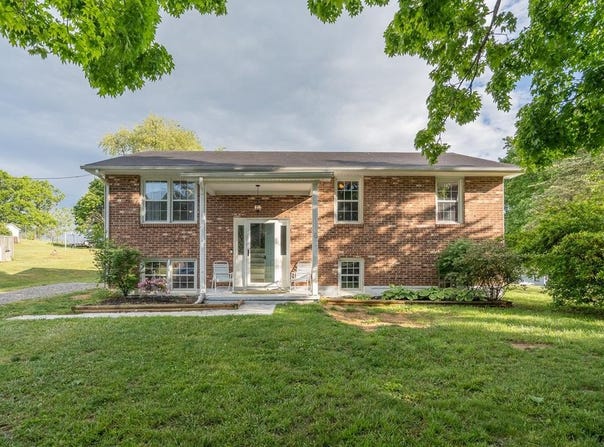 892 Ivanhoe Road, Max Meadows, VA 24360