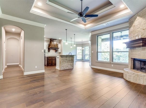 332 Trinity Avenue, Azle, TX 76020