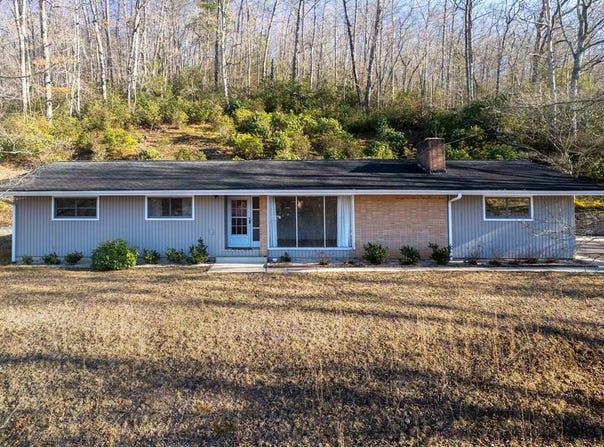 223 Cherry St., Sylva, NC 28779