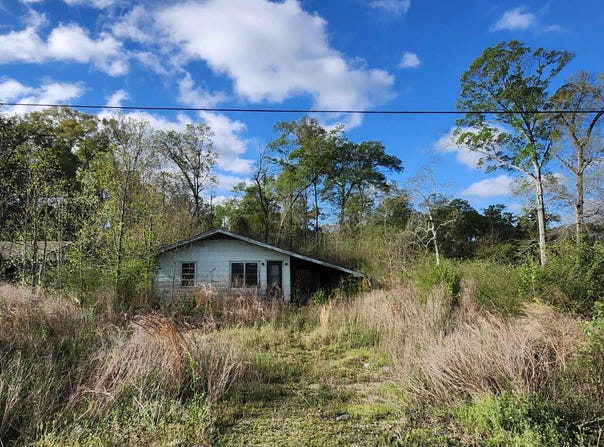 7668 Magnolia Beach Rd, Denham Springs, LA 70726