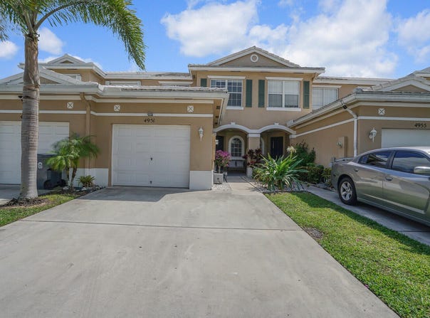 4951 Grinnell Street, Lake Worth, FL 33463