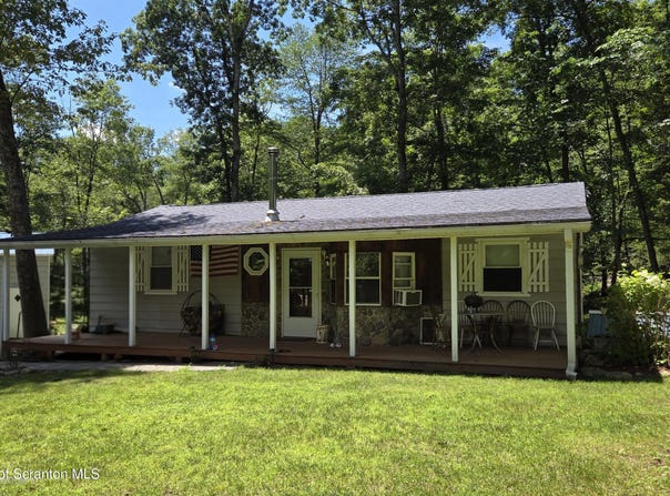 1317 Cerise Way, East Stroudsburg, PA 18301
