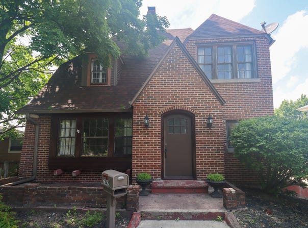 7842 Pershing Blvd, Kenosha, WI 53142
