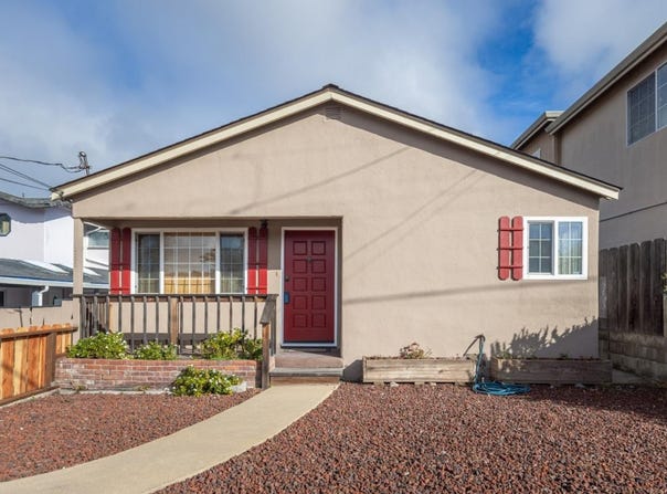 1233 Hilby AVE, SEASIDE, CA 93955