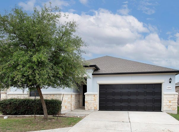 1209 Natchez Trl, Leander, TX 78641
