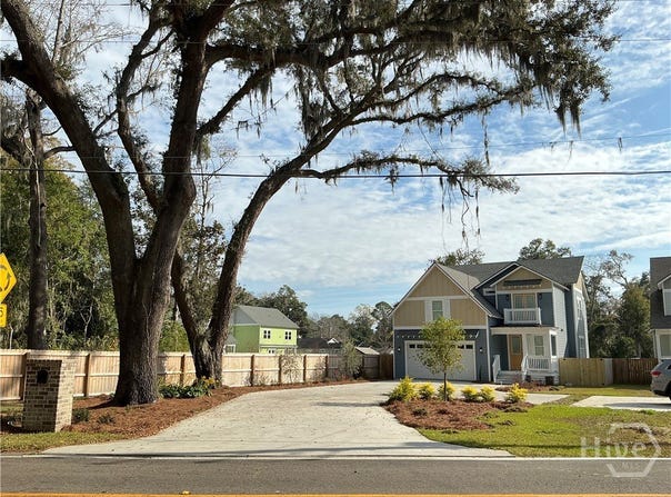 5432 La Roche Avenue, Savannah, GA 31406