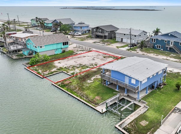 225 Bayshore Dr, Ingleside on the Bay, TX 78363
