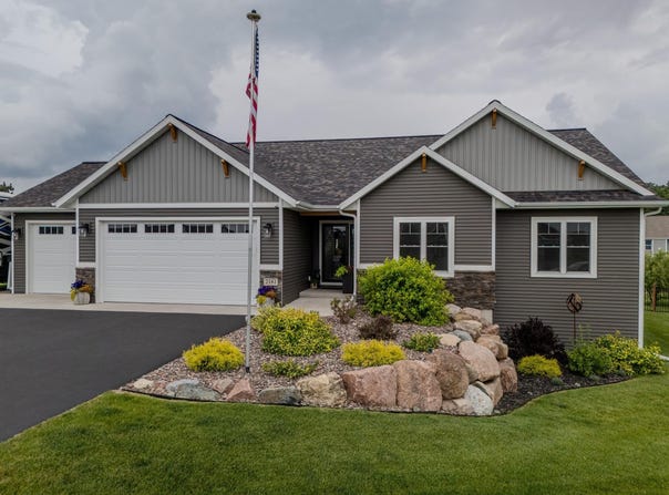 2181 PARK VISTA PLACE, Kronenwetter, WI 54455
