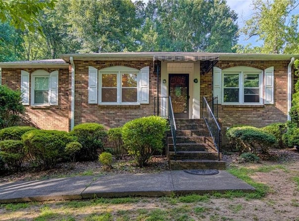 101 Shady Oak Court, Clemmons, NC 27012
