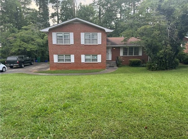 1046 Sans Souci Way, Clarkston, GA 30021