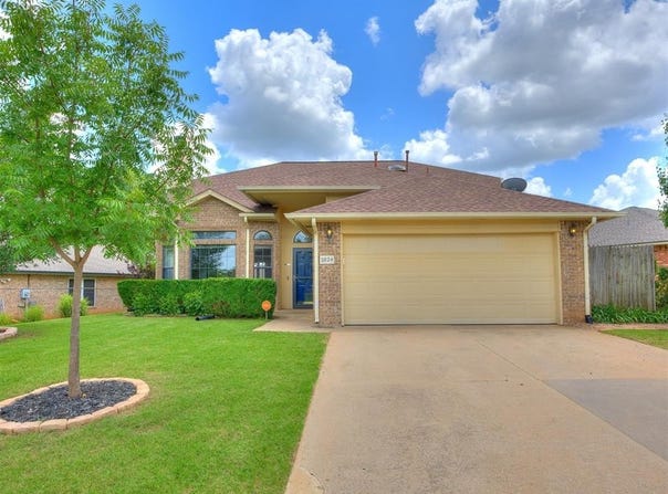 2824 Creekview Place, Norman, OK 73071