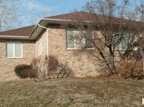 2041 Timberbrooke Drive, Springfield, IL 62704