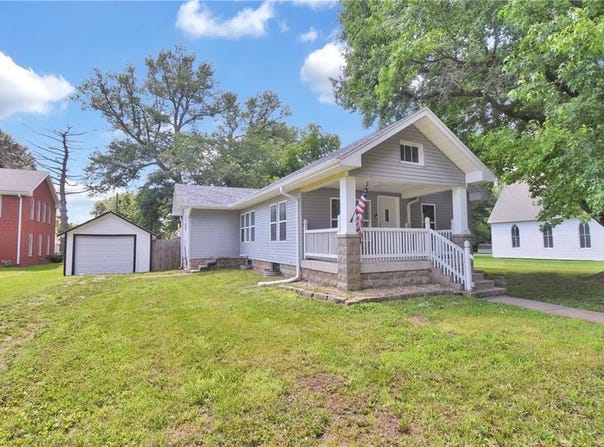 102 N Wall Street, Leeton, MO 64761