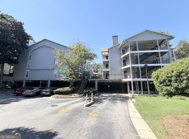 322 Granville Court, Atlanta, GA 30328